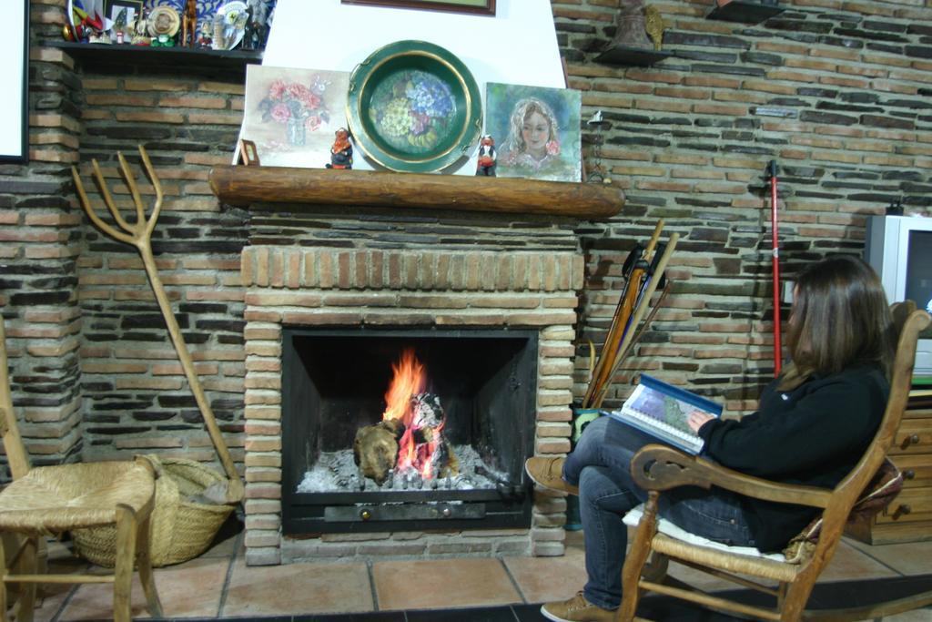 Hostal Rural Las Terrazas De La Alpujarra 부비온 외부 사진